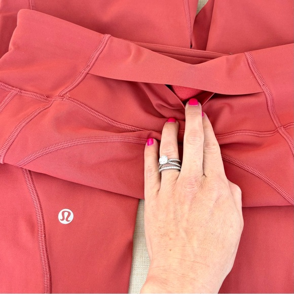 Lululemon Time To Sweat Tight - Picture 7 of 8